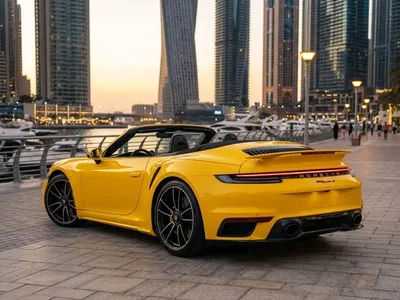 Porsche 911 Turbo S Cabriolet à louer à Dubaï, vue arrière