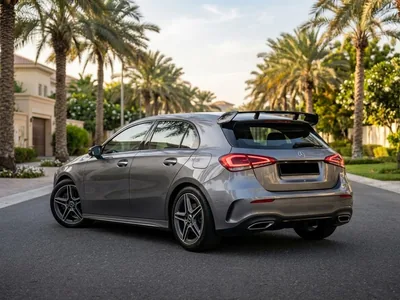 Mercedes A-Class Sport للإيجار في دبي، منظر خلفي