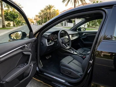 Audi A3 2025 للإيجار في دبي، المقصورة الداخلية