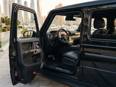 Brabus G-Class للإيجار في دبي، المقصورة الداخلية