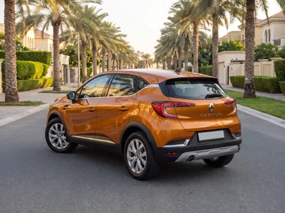 Renault Captur à louer à Dubaï, vue arrière
