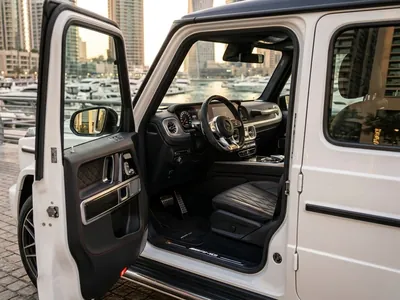 Mercedes-AMG G63 للإيجار في دبي، المقصورة الداخلية