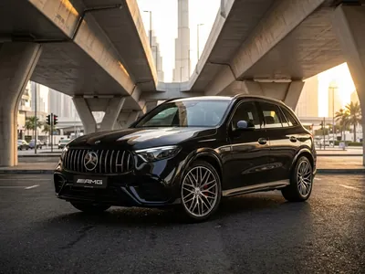 Mercedes GLC 63 S à louer à Dubaï, vue avant