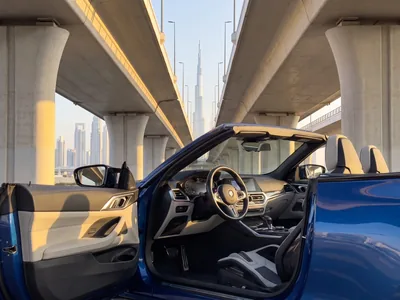 BMW M4 Competition Cabriolet à louer à Dubaï, intérieur