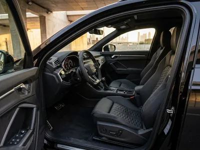 Audi RSQ3 à louer à Dubaï, intérieur