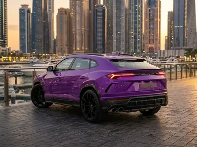 Lamborghini Urus للإيجار في دبي، منظر خلفي