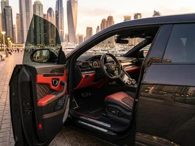 Lamborghini Urus Mansory à louer à Dubaï, intérieur