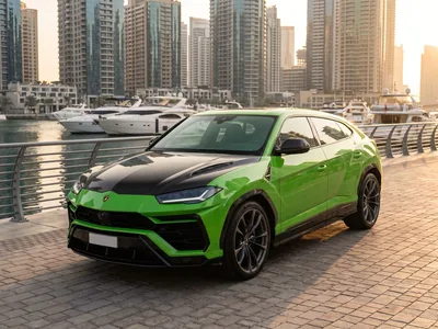 Lamborghini Urus Performante à louer à Dubaï, vue avant